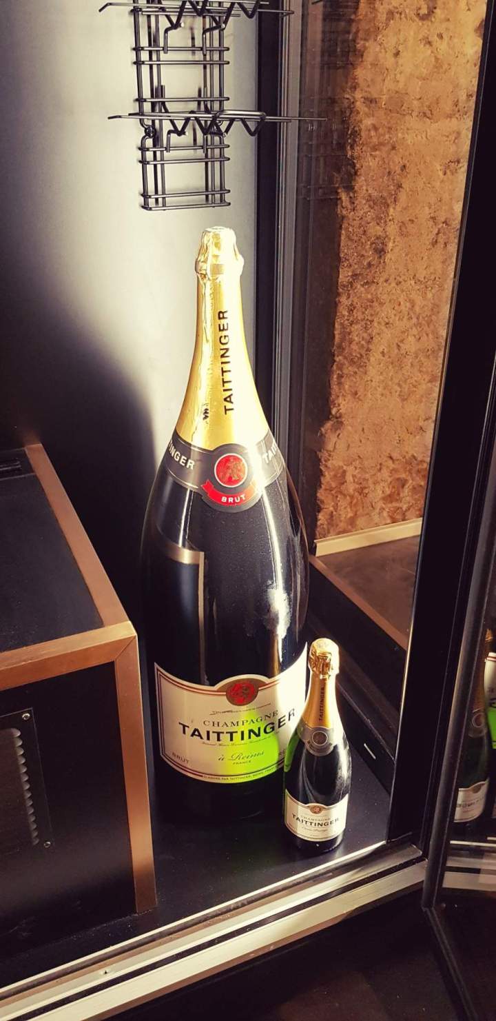 Custom Wine Cellar Installation Lyon