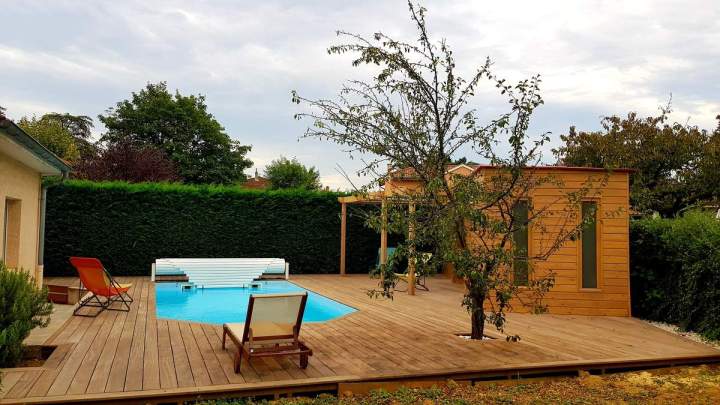 Wooden terrace creation in Lyon