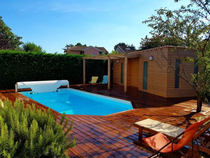 Wooden terrace creation in Lyon