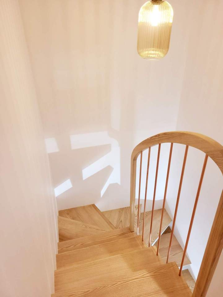Custom Stair Installation Lyon