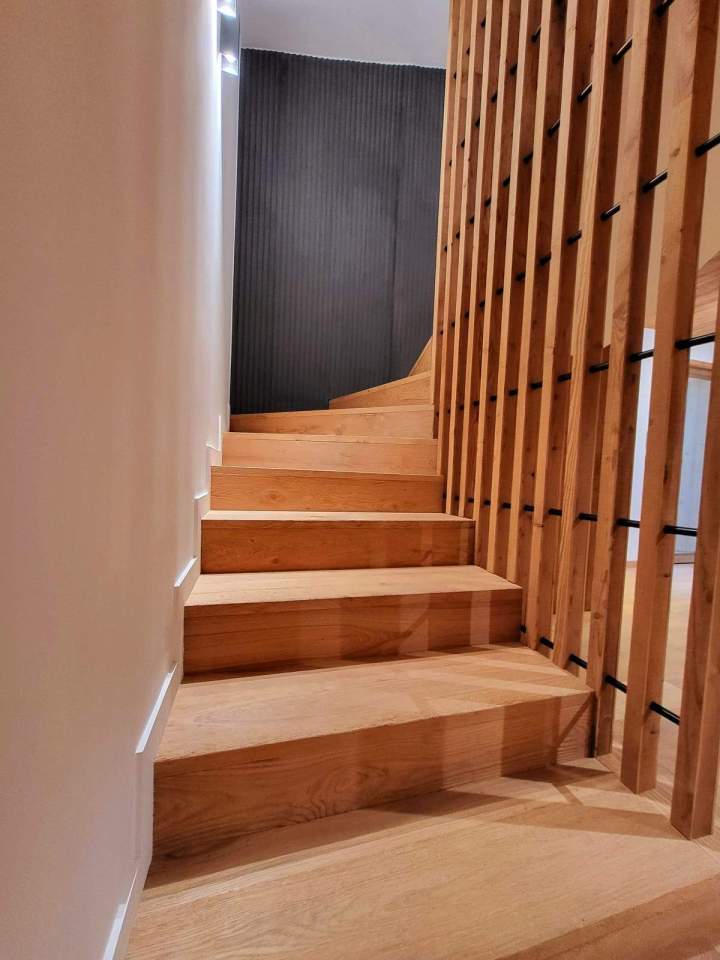 Custom Stair Installation Lyon