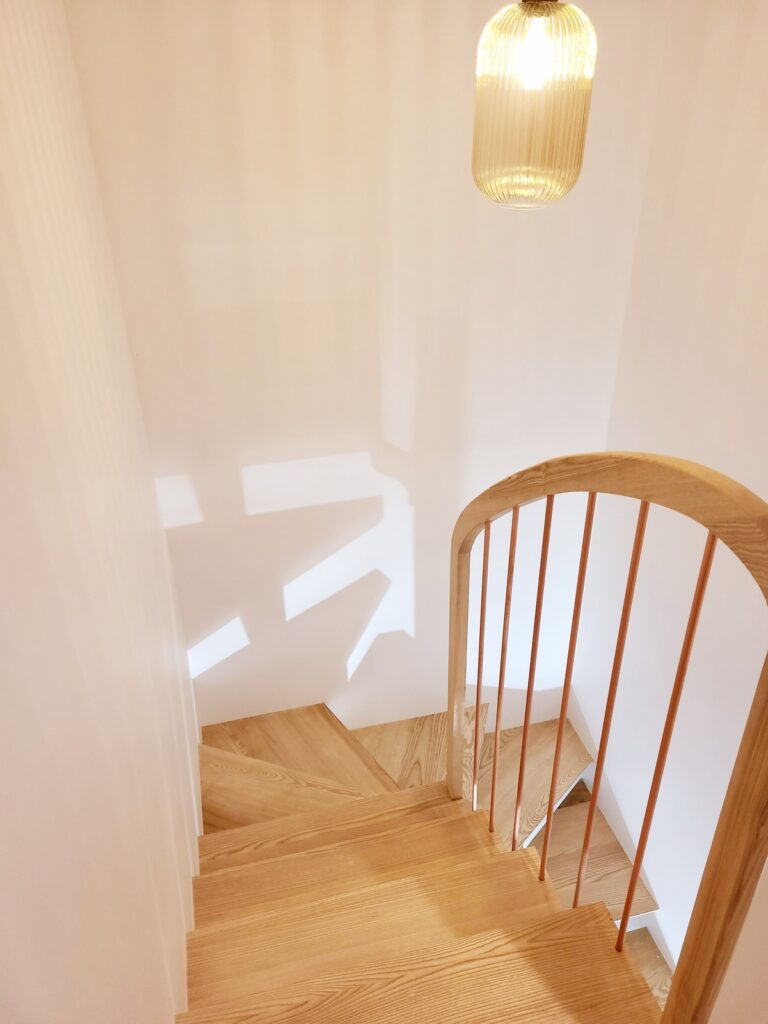 Escalier débillardé